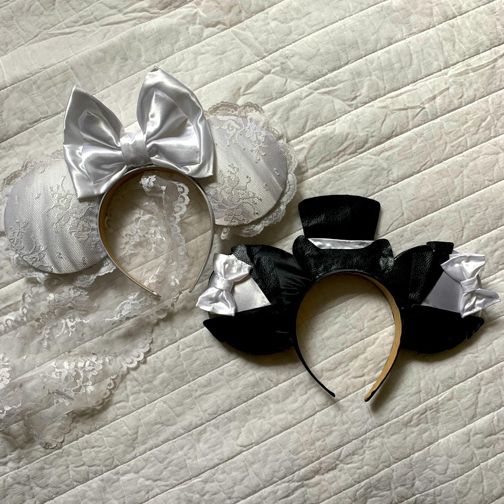 💍Bride & groom Disney Ears Set